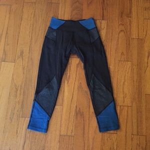 4/$25 Beyond Yoga / Capri Leggings / Size XS